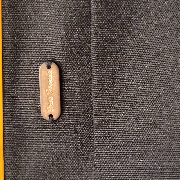 NEVER USED FREE PEOPLE RED PATENT LEATHER BAG - Picture 6 of 8